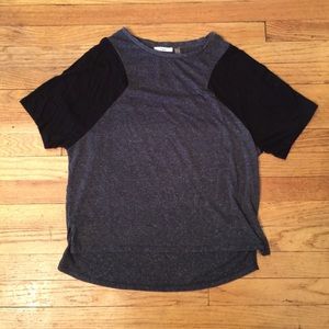 Dex Gray & Black color block tee
